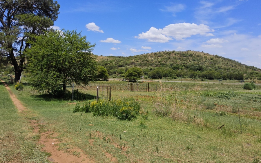 4 Bedroom Property for Sale in Hartbeesfontein North West
